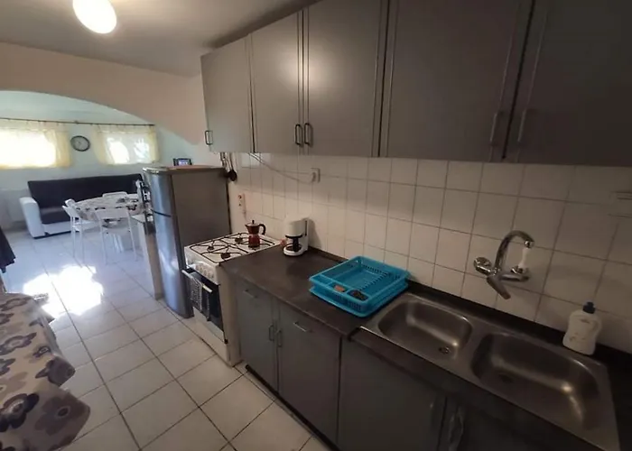 Fenyves Ut 1 公寓 艾斯特根